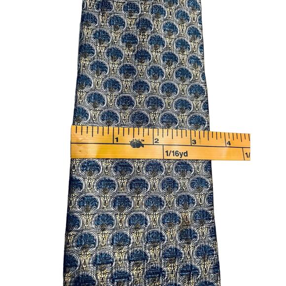 Kolte Couture tie - Picture 6 of 6